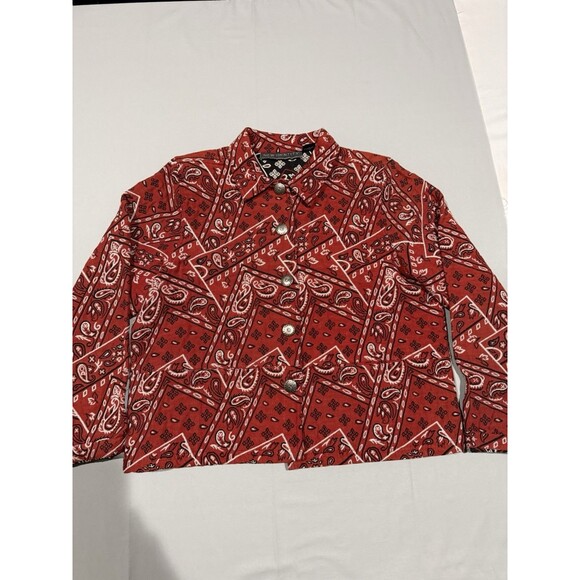New Identity Jackets & Blazers - New Identity Women's L. Red Paisley Bandana Print Button Front Short Jacket